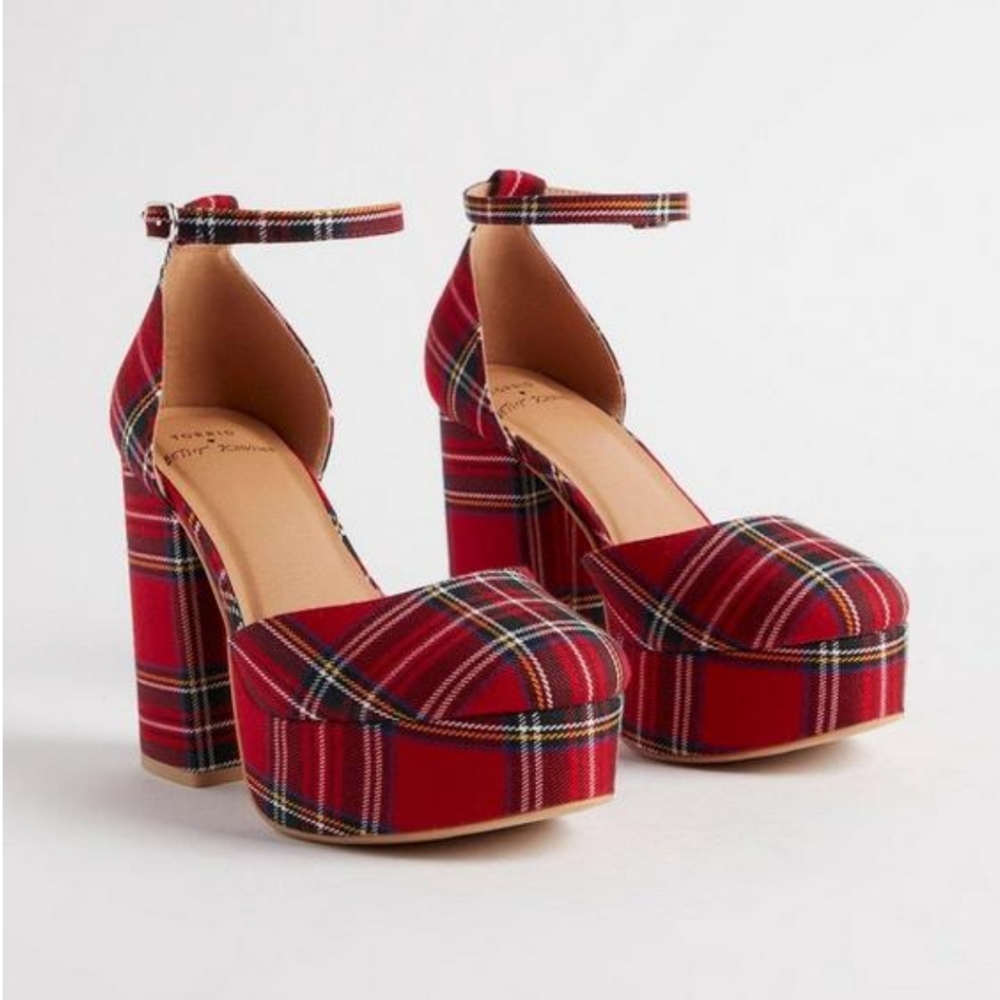 TORRID BETSEY JOHNSON PLAID HEELS NIB